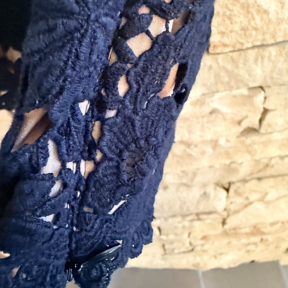 Elegant Black Cotton Lace Talbots Top with Nude Lining. Cap sleeves - Picture 4 of 5